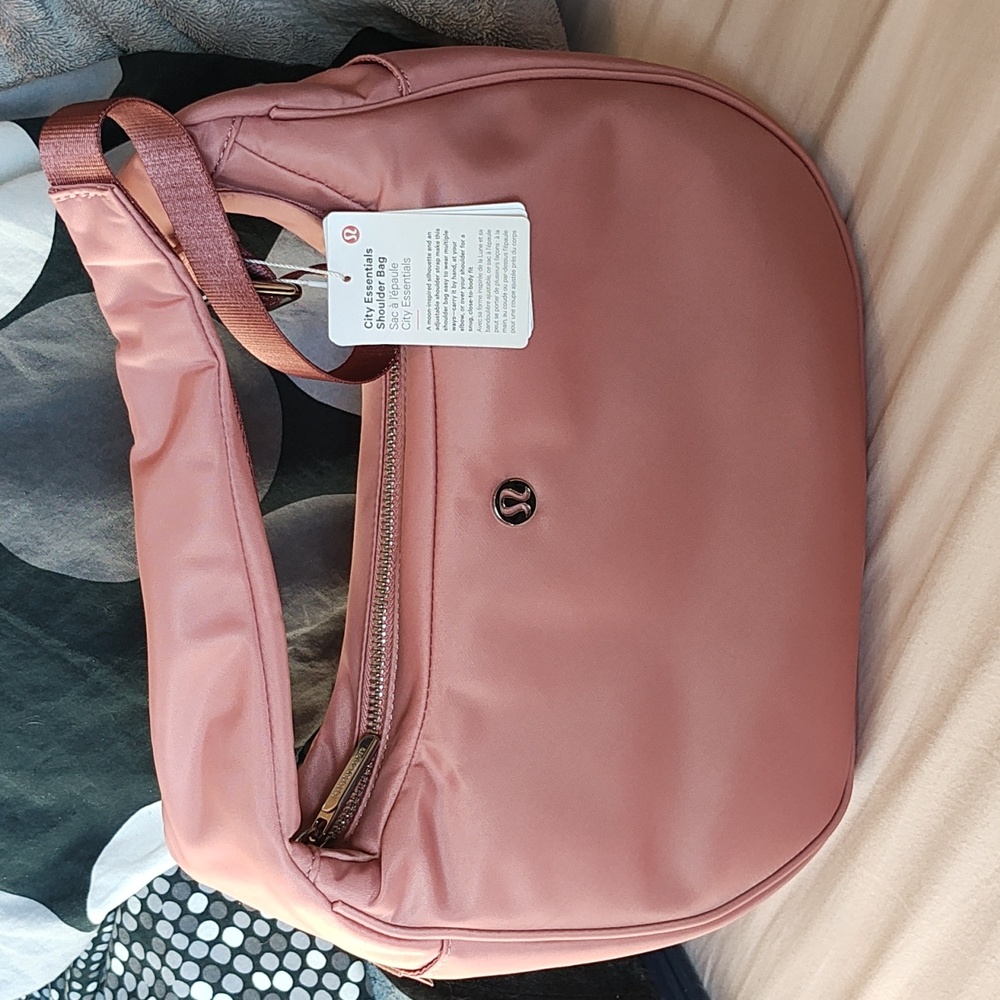 Lululemon City Essentials Shoulder Bag